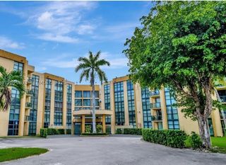 11790 SW 18th St 520-3, Miami, FL 33175