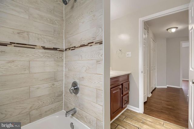 930 FOXWOOD LN, Essex, MD 21221