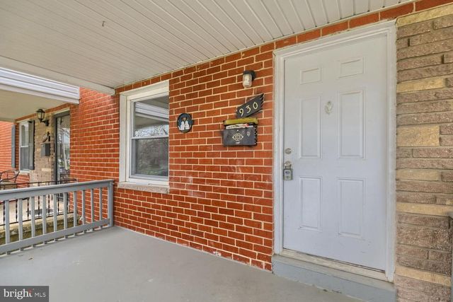 930 FOXWOOD LN, Essex, MD 21221