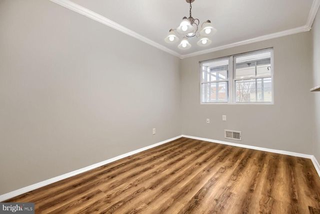 930 FOXWOOD LN, Essex, MD 21221