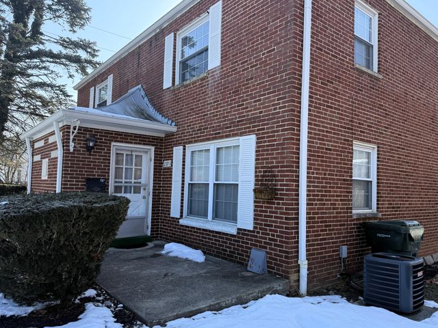 2393-2395 Dover Road, Columbus, OH 43209