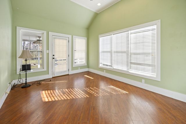 801 S High St, Winchester, TN 37398