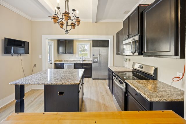 801 S High St, Winchester, TN 37398