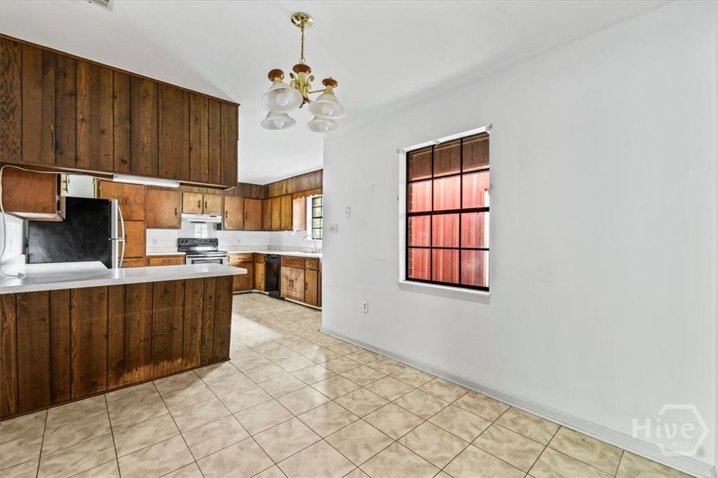 Image 10 of property listing at 107 Middleton Drive, Rincon, GA 31326