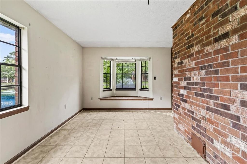 Image 12 of property listing at 107 Middleton Drive, Rincon, GA 31326