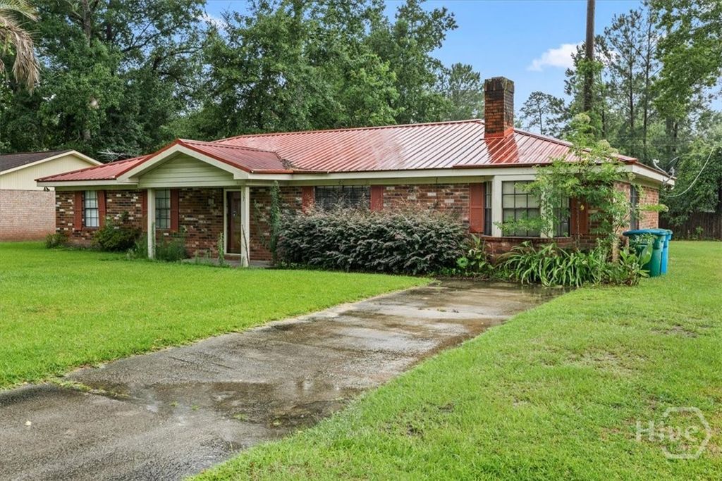 Image 2 of property listing at 107 Middleton Drive, Rincon, GA 31326