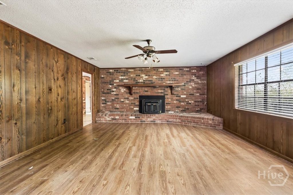 Image 4 of property listing at 107 Middleton Drive, Rincon, GA 31326