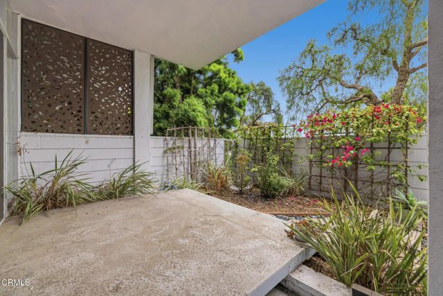 16601 Marquez Avenue 101, Los Angeles, CA 90272