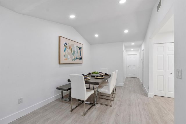 23284 SW 53rd Avenue D, Boca Raton, FL 33433