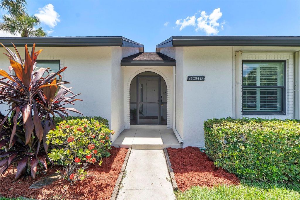 23284 SW 53rd Avenue D, Boca Raton, FL 33433