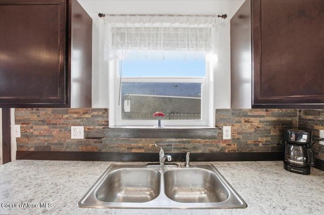 32831 N 3rd AVE, Spirit Lake, ID 83869