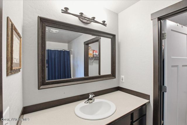 32831 N 3rd AVE, Spirit Lake, ID 83869