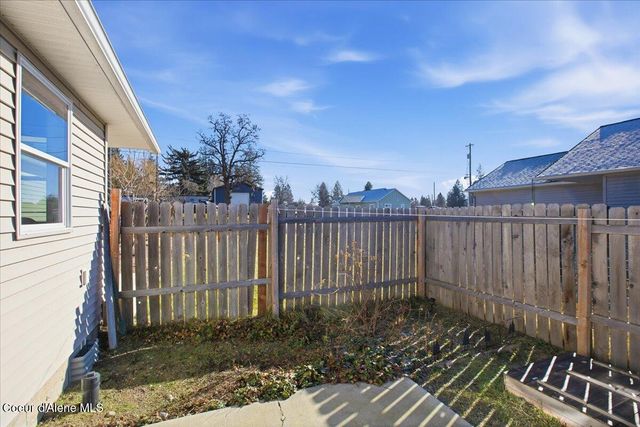 32831 N 3rd AVE, Spirit Lake, ID 83869