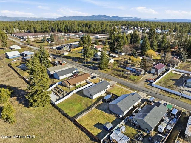 32831 N 3rd AVE, Spirit Lake, ID 83869