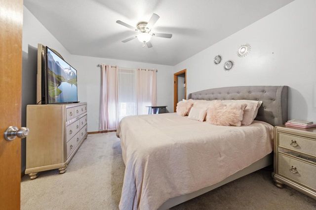 867 PLANK ROAD, Menasha, WI 54952