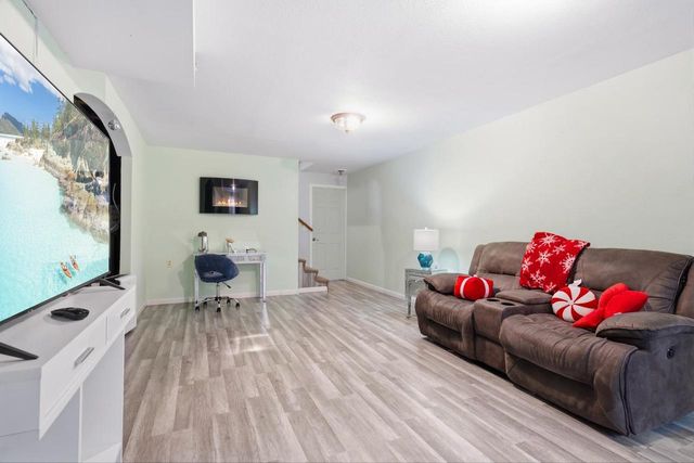 867 PLANK ROAD, Menasha, WI 54952