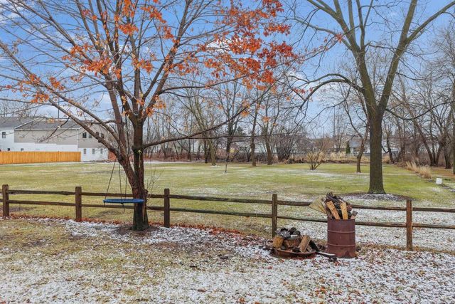 867 PLANK ROAD, Menasha, WI 54952