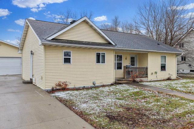867 PLANK ROAD, Menasha, WI 54952