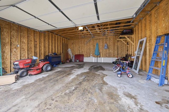 867 PLANK ROAD, Menasha, WI 54952