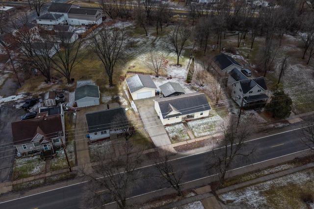 867 PLANK ROAD, Menasha, WI 54952