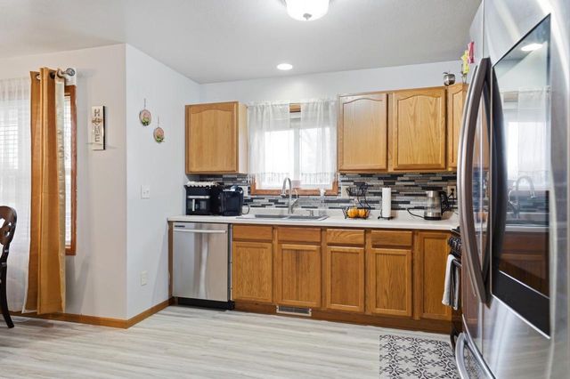 867 PLANK ROAD, Menasha, WI 54952