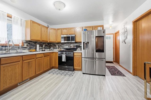 867 PLANK ROAD, Menasha, WI 54952