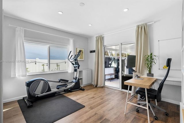 7770 Hawthorne Ave, Miami Beach, FL 33141