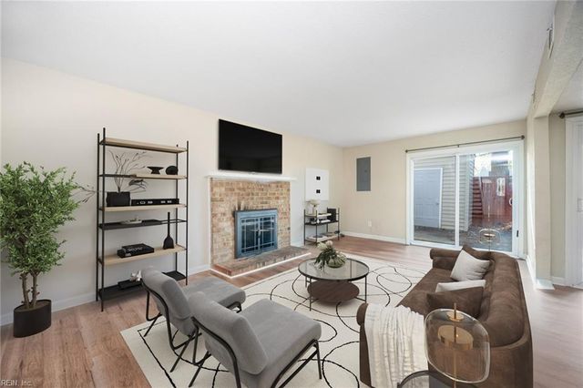 1224 Glyndon DR, Virginia Beach, VA 23464