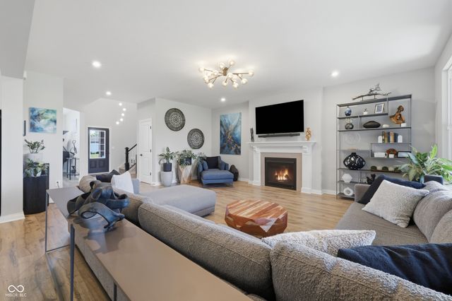 8822 Rockwood Lane, Indianapolis, IN 46259