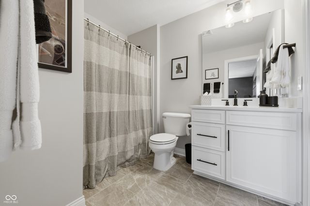 8822 Rockwood Lane, Indianapolis, IN 46259