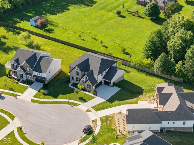 8822 Rockwood Lane, Indianapolis, IN 46259