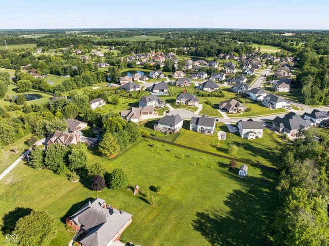 8822 Rockwood Lane, Indianapolis, IN 46259