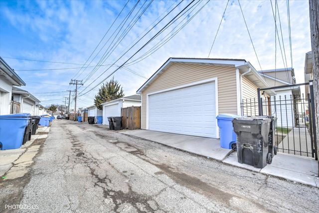 4314 N Menard Avenue, Chicago, IL 60634