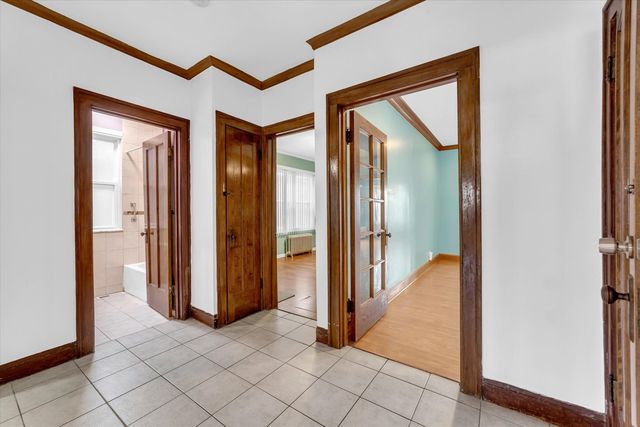 4314 N Menard Avenue, Chicago, IL 60634