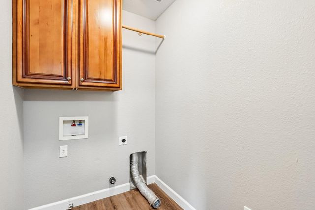 3870 Pine St, Rocklin, CA 95677