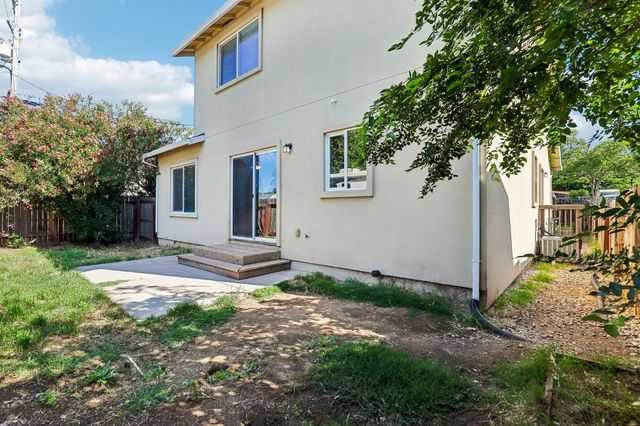 3870 Pine St, Rocklin, CA 95677