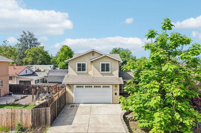 3870 Pine St, Rocklin, CA 95677