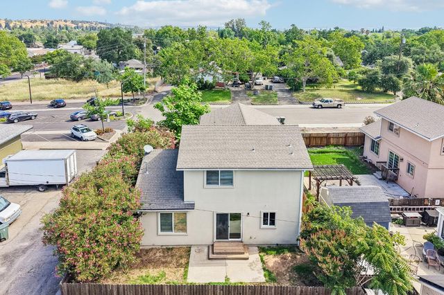 3870 Pine St, Rocklin, CA 95677