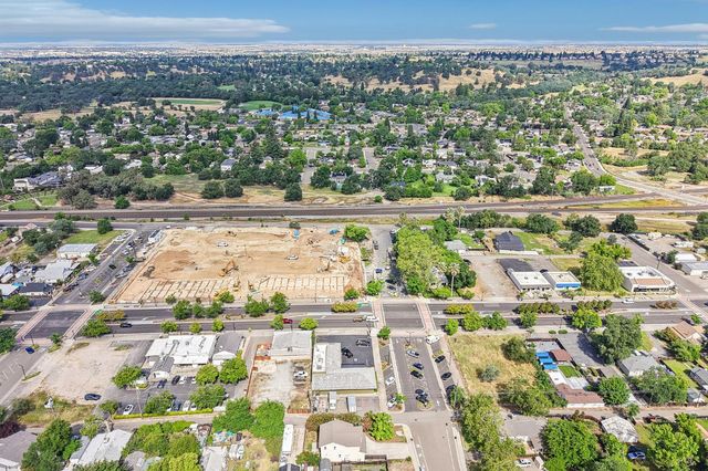 3870 Pine St, Rocklin, CA 95677