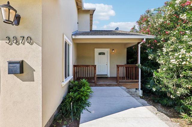 3870 Pine St, Rocklin, CA 95677