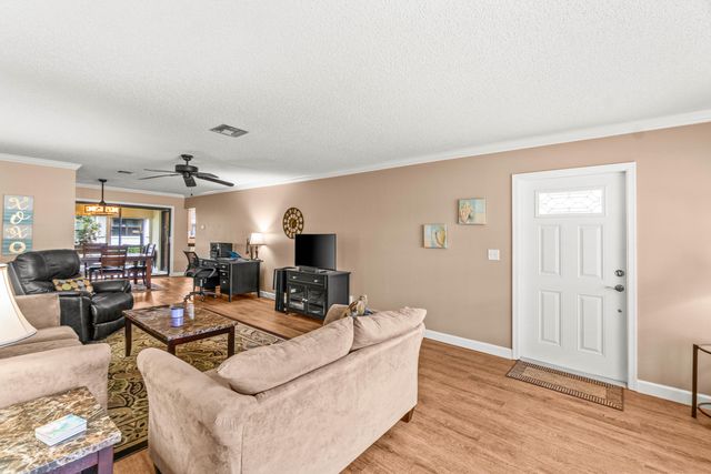 9860 Loquat Tree Run A, Boynton Beach, FL 33436