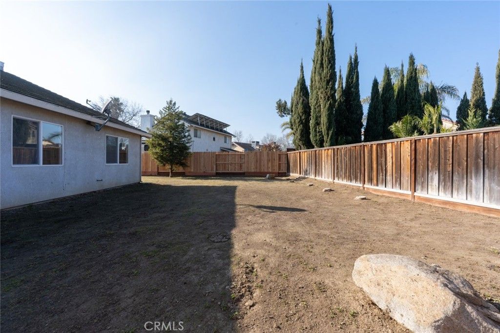 Image 37 of property listing at 1828 College Greens, Los Banos, CA 93635