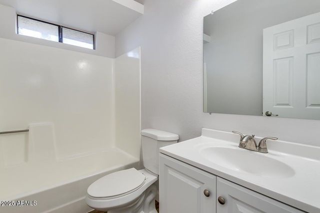 1287 N ALMA SCHOOL Road 113, Chandler, AZ 85224