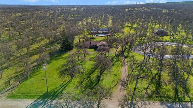 18585 & 18587 Alice Court, Cottonwood, CA 96022