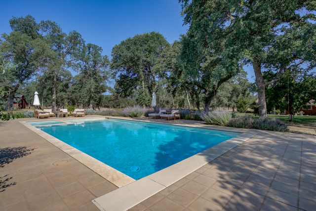 18585 & 18587 Alice Court, Cottonwood, CA 96022