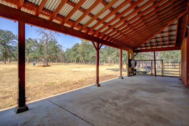 18585 & 18587 Alice Court, Cottonwood, CA 96022