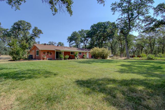 18585 & 18587 Alice Court, Cottonwood, CA 96022