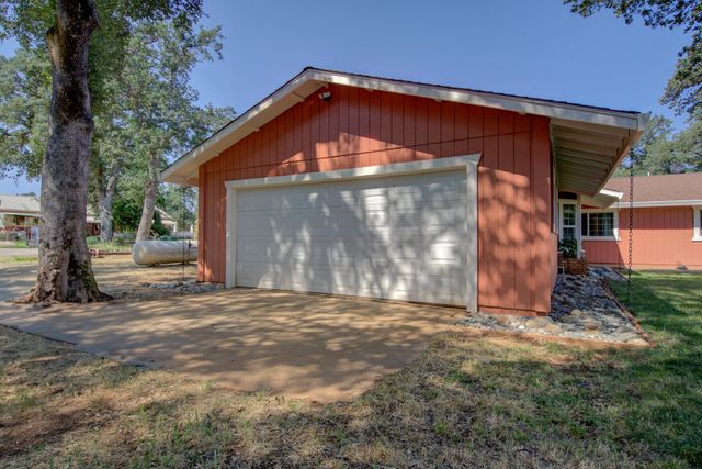 18585 & 18587 Alice Court, Cottonwood, CA 96022