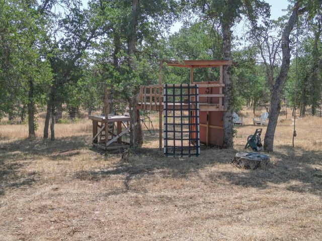 18585 & 18587 Alice Court, Cottonwood, CA 96022