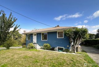 4444 28th Place W, Seattle, WA 98199